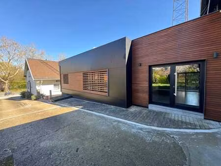 a louer - liège - dépôt + bureaux