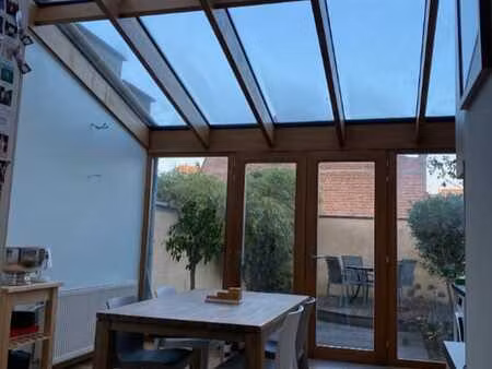 charmante maison de ville avec terrasse
