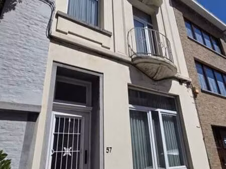maison 2 façades avec 4 chambres à jette