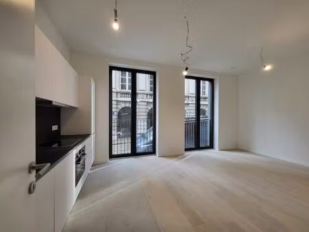 studio à louer à rue de ligne 5 bruxelles (vbe31948)