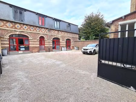 elbeuf f3 en duplex de 55 m²  lumineux et entièrement rénové