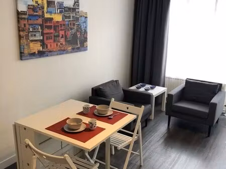 appartement à louer à avenue reine astrid 71 namur (vwd17736)