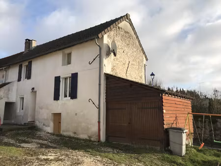 10 mins de montmirail  maison d'habitation