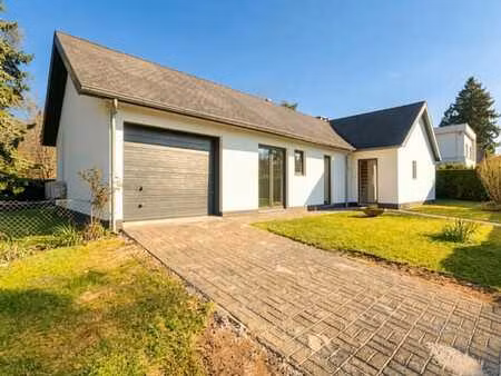 villa 4ch entièrement rénovée- écrin de calme à l'espinette