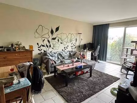 appartement 1 ch. lumineux  molenbeek-saint-jean
