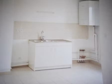 location appartement 2 pièces 50 m² à bavilliers (90800)  650 €
