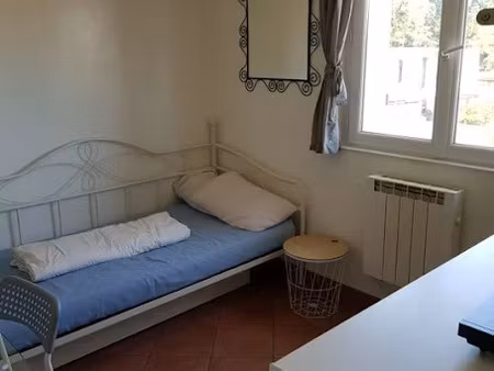 location meublée chambre 1 pièce 15 m² à gradignan (33170)  400 €