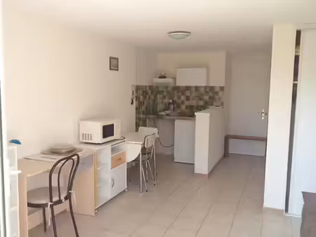 location meublée appartement 1 pièce 25 m² à mauguio (34130)  370 €