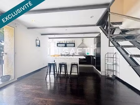 charmante maison de ville en triplex avec garage