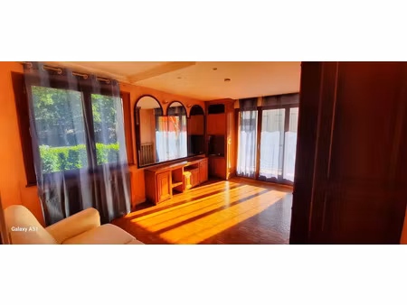 location meublée appartement 1 pièce 35 m² à evian-les-bains (74500)  820 €