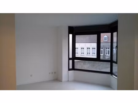 location appartement 3 pièces 74 m² à bergues (59380)  850 €