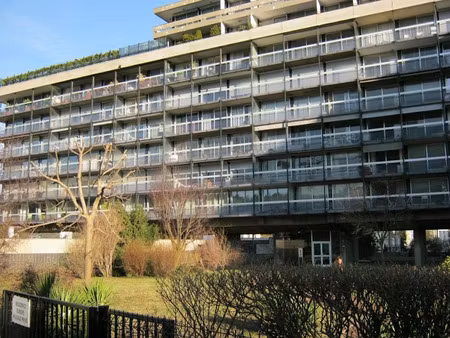 location appartement 4 pièces 110 m² à chamalieres (63400)  930 €