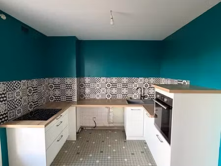 location appartement 4 pièces 69 m² à yzeure (03400)  780 €