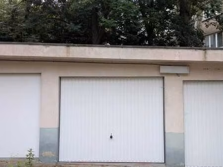garage box fermé à vendre – saint-gilles (1060)