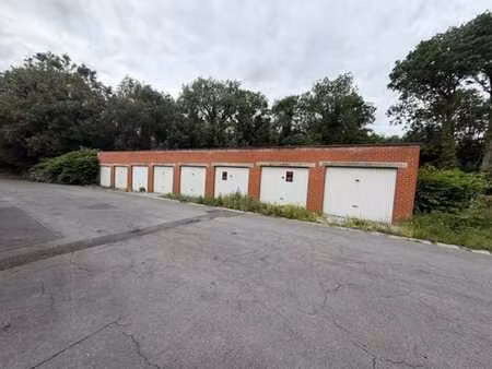 garage une voiture