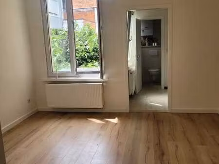 studio 1 petite chambre