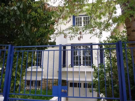 location meublée maison 4 pièces 96 m² à antony (92160)  3 100 €