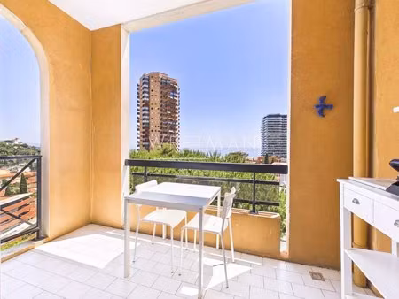 joli deux pièces avec loggia et vue mer  résidence avec piscine – beausoleil ténao