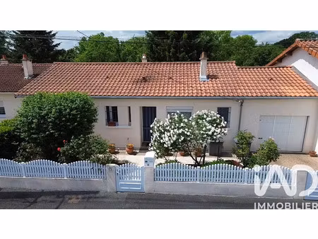 maison à parthenay (79200)