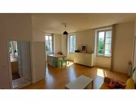 location appartement chambre colocation à la roche-sur-yon (85000) : à louer chambre coloc