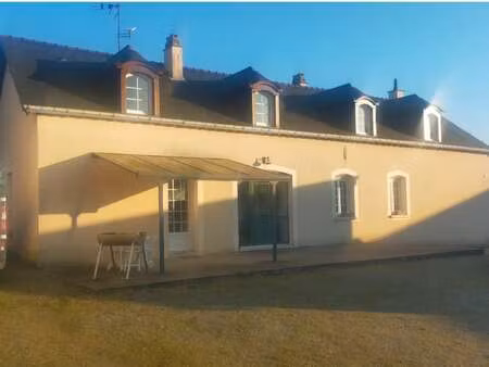 location maison à entrammes (53260) : à louer / 144m² entrammes