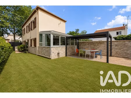 maison à nanterre (92000)