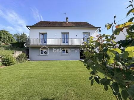 maison de 103 m² à magnac-bourg