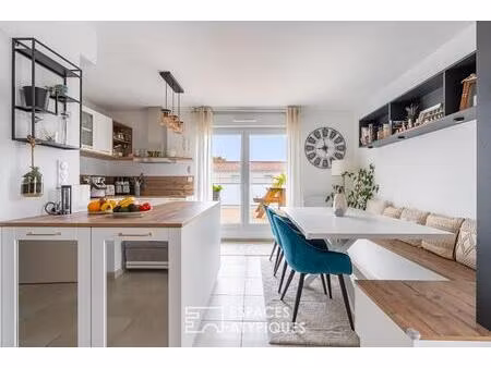 appartement contemporain et sa terrasse suspendue aux sorinières