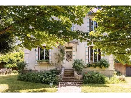 maison de maître dans son écrin bucolique