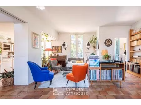 maison de caractère avec atelier de création et jardin au charentonneau