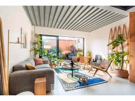 maison d'architecte avec patio et rooftop