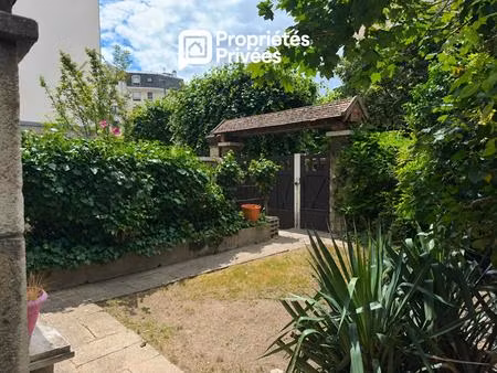 maison de 235 m² - 5 chambres - souvenir français