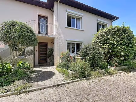 maison traditionnelle 8 pièces