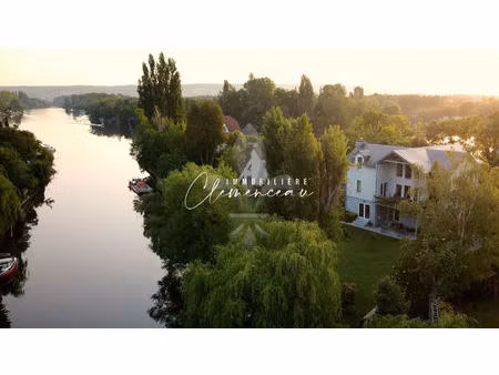 île de villennes - environnement privilégié avec ponton et accès privatif à la seine