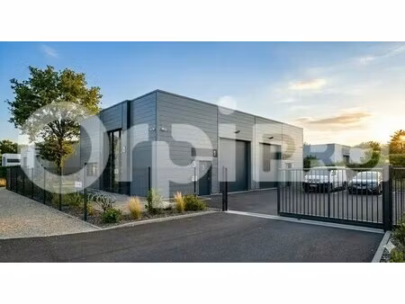 vente local d’activités tethieu 40990 240m²