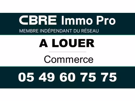 location commerce migne auxances 390 m²