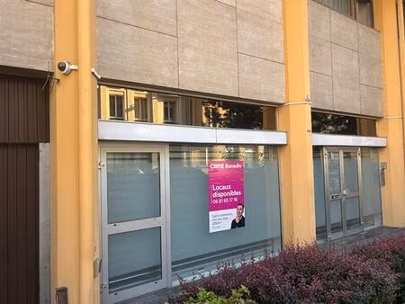 location commerce metz 250 m²