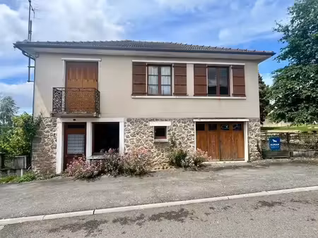 vente maison 5 pièces 87 m² à champagnac-la-rivière (87150)  61 600 €