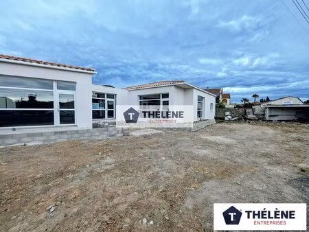 location local commercial 150m² lunel 34400
