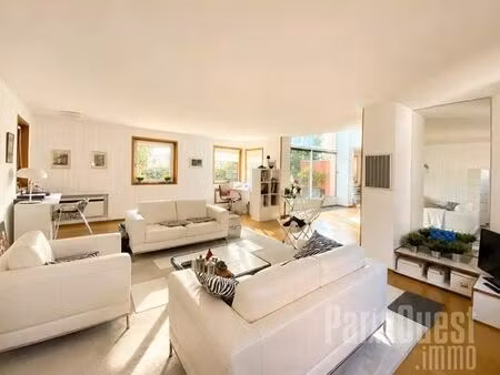 appartement de 2 chambres de luxe en vente à ville-d'avray  île-de-france