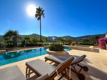 villa vue mer 177m² 7 pièces avec 4 chambres piscine garage et car port  aux issambres
