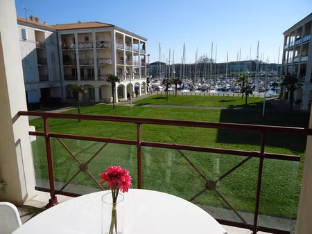 location appartement 2 pièces 28m²