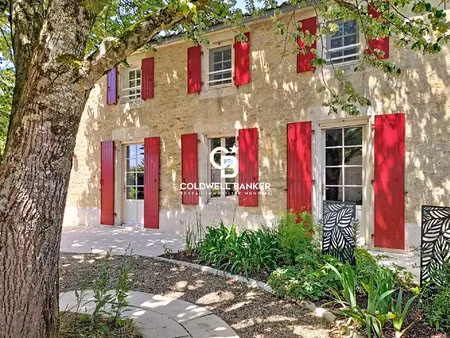 belle propriété de charme avec jardin et dépendances à thiré
