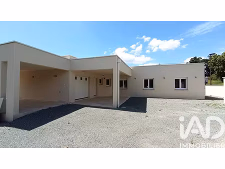maison à vougy (42720)