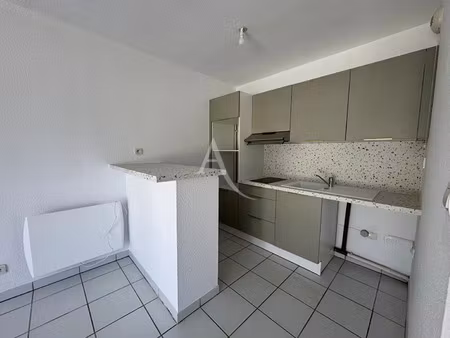 location appartement 2 pièces 41 m² à l’isle-jourdain (32600)
