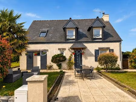 maison de 121 m² à saint-marcan