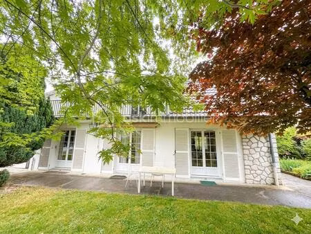 maison traditionnelle de 138 m² à bois-le-roi