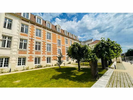 location appartement 2 pièces 52m²