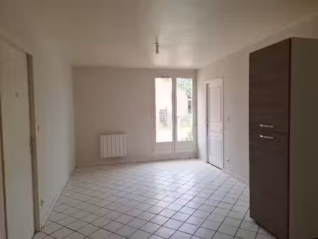 location appartement 3 pièces 46m²