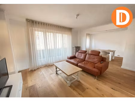 location appartement 3 pièces 69m²
